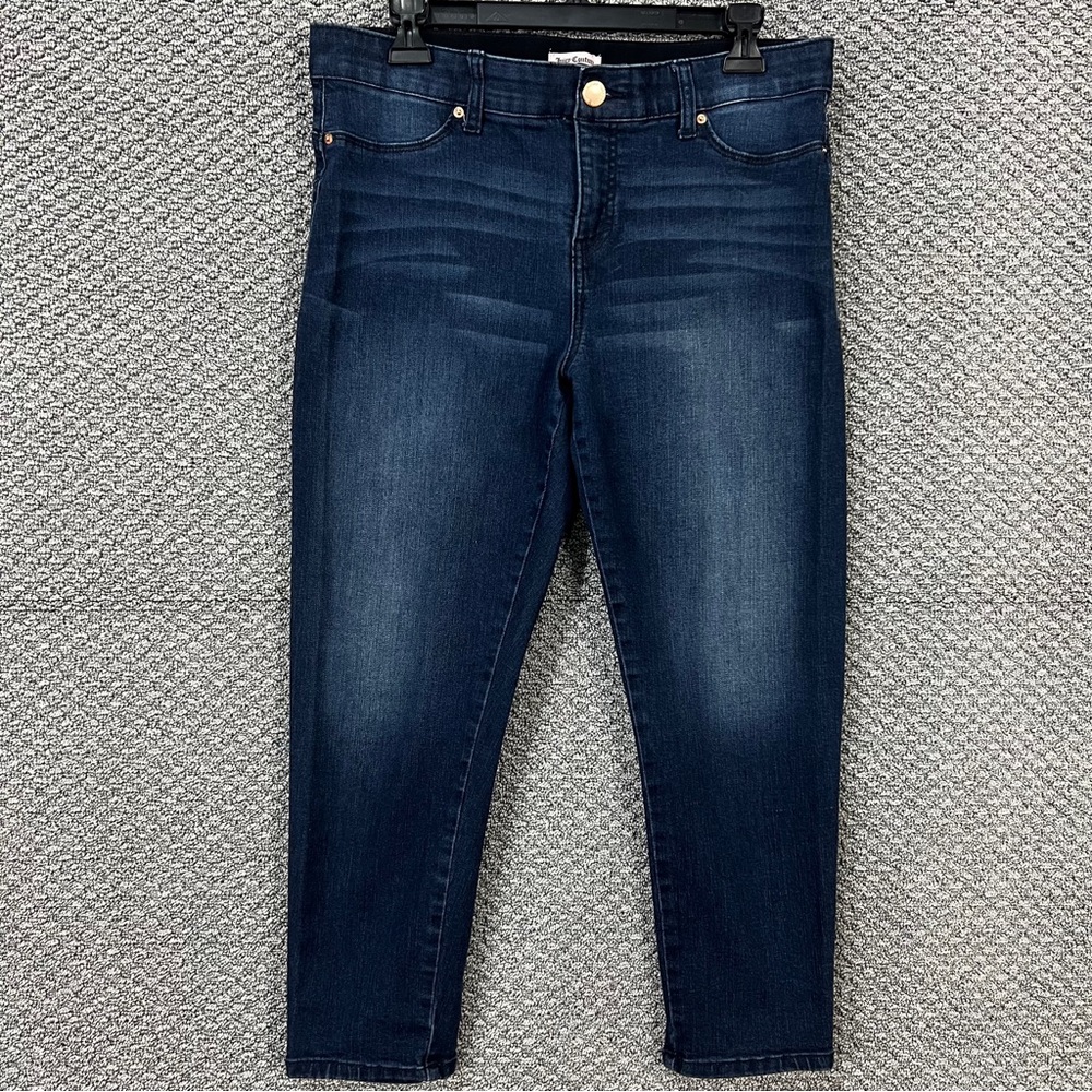 Juice Couture Women's Blue knee length shorts size 10